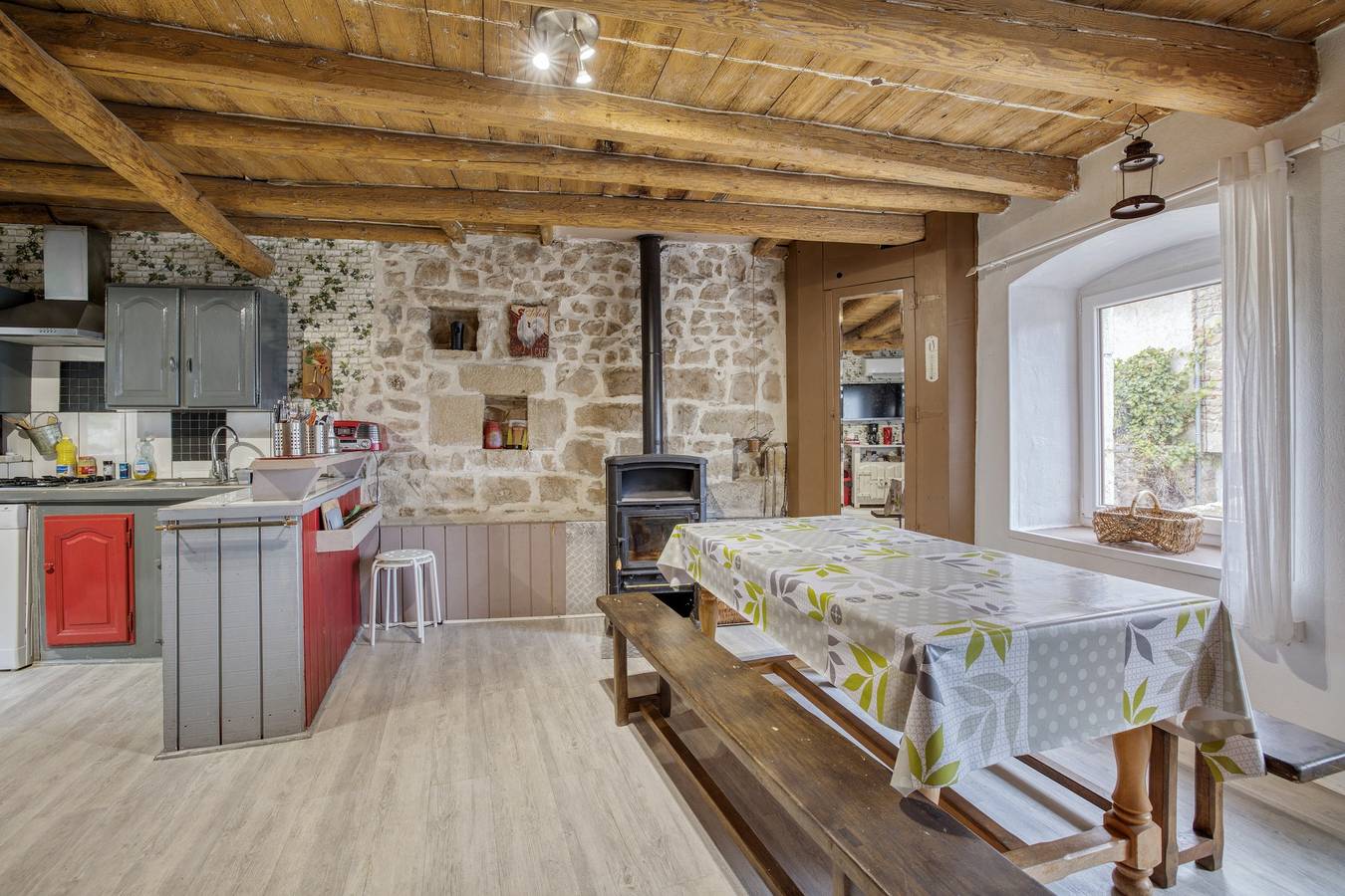 Maison charmante à Valprivas avec jardin privé. in Valprivas, Haute-Loire