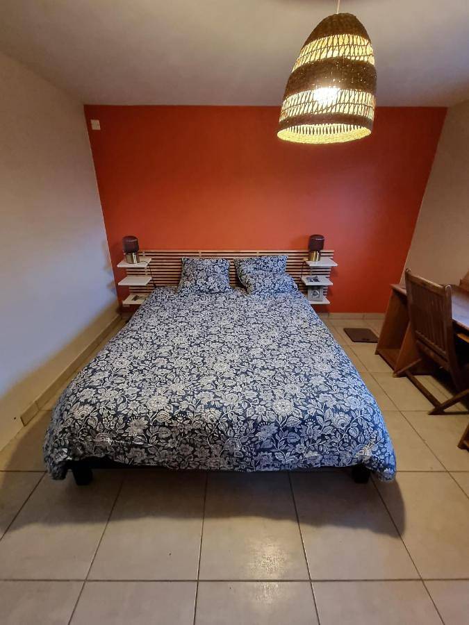 Chambre d’hôte pour 2 personnes, avec Terrasse et Jardin