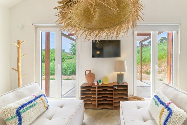 Holiday Home 'Cozy Countryside Studio' with Private Terrace, Private Garden and Wi-Fi in Alentejo Litoral