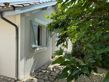 Gîte pour 4 personnes, avec terrasse et jardin, animaux acceptés à Biganos