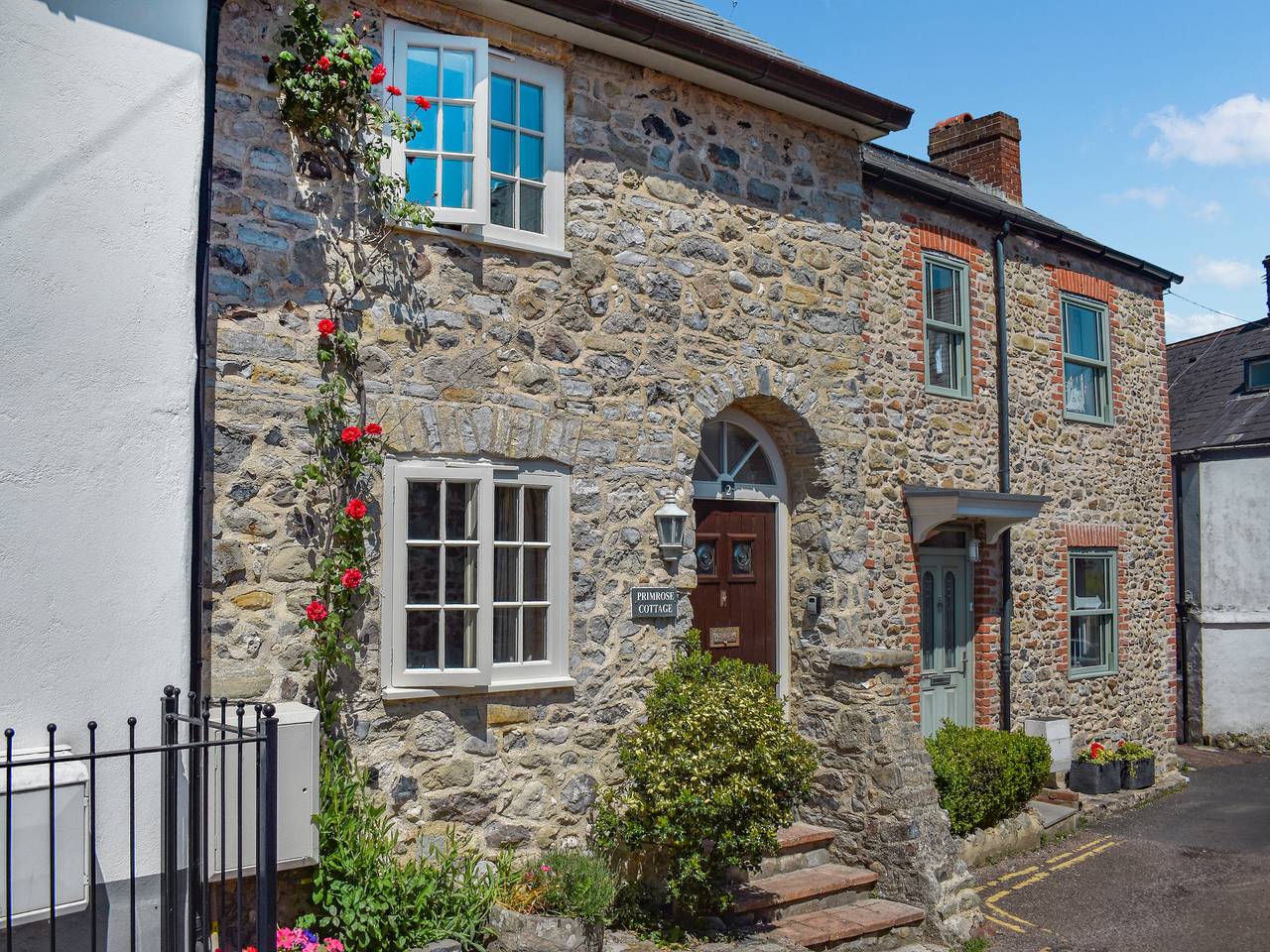 Primrose Cottage in Seaton, Devon