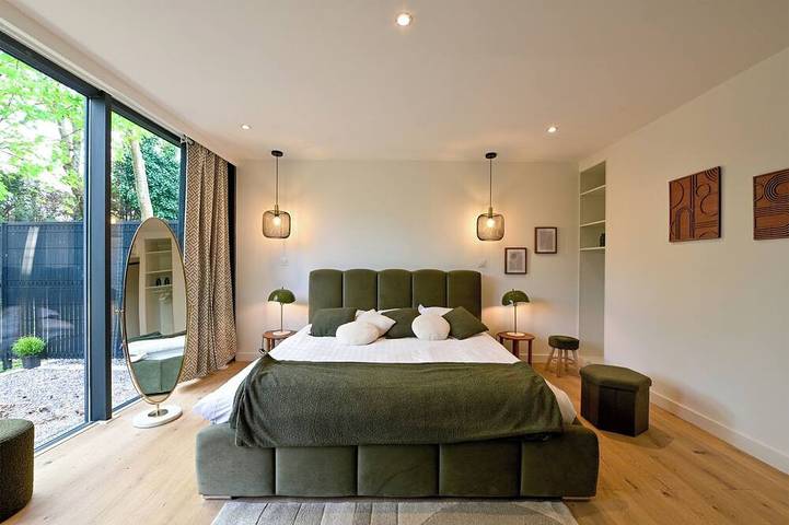 Extraordinaire Villa 5 étoiles 12 personnes 7 min Lille in Marcq-en-Barœul, Lille region