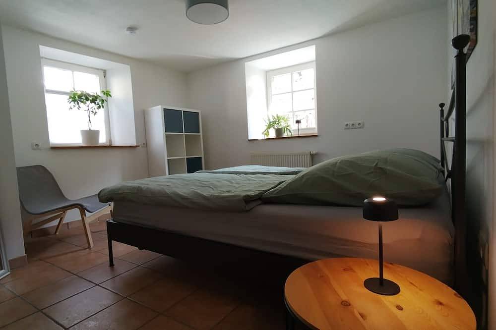 Ganze Wohnung, Ferienwohnung in historischer Schmiede in der Nähe zum Laacher See in Laacher See, Nickenich