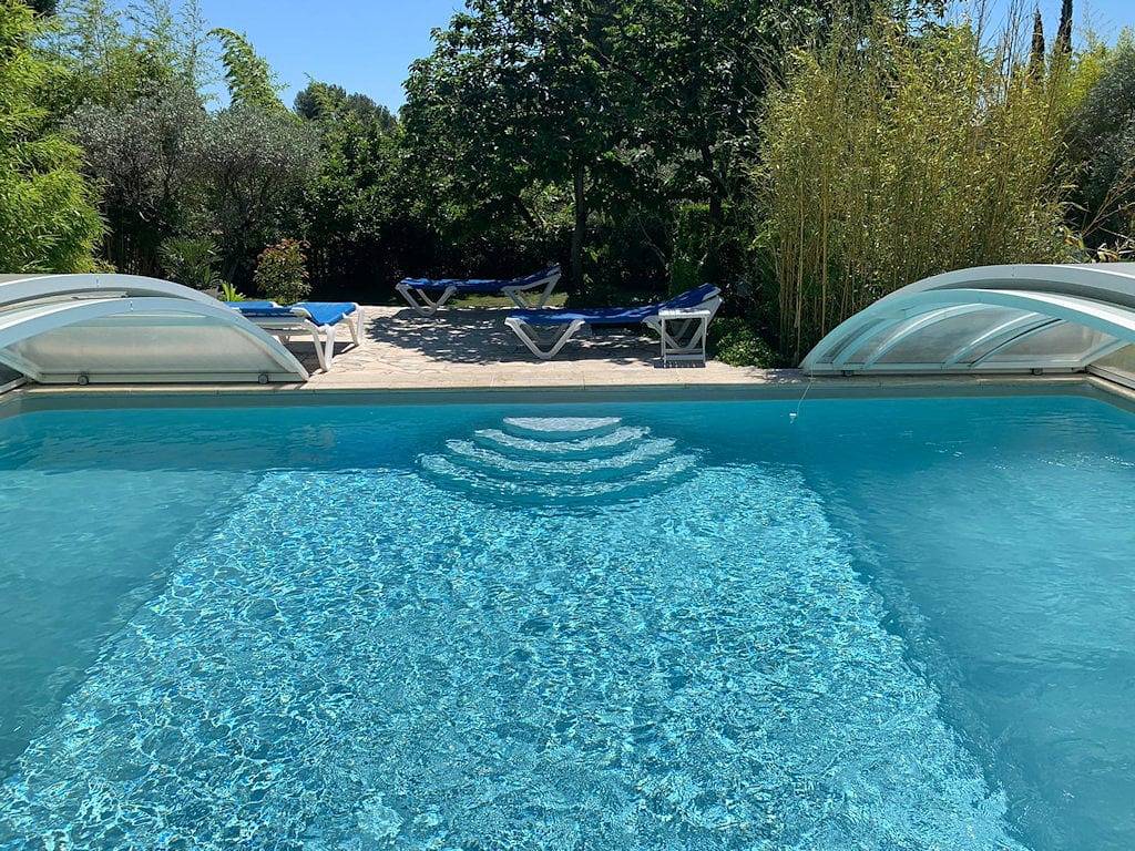 Bastide Sainte Agnès, Chambres d'hôtes - Chambre La Piscine in Carpentras, Parc naturel régional du Mont-Ventoux