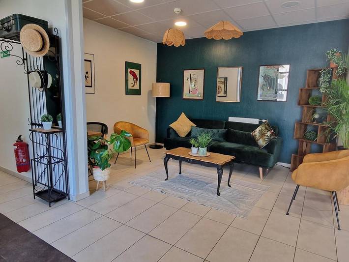 Hôtel pour 3 personnes, avec terrasse, animaux acceptés à Dardilly - 3