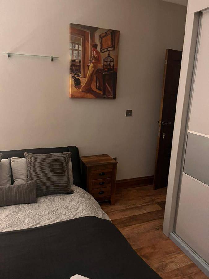 Santalijshoteliers Ltd in Leicester, Heart of England
