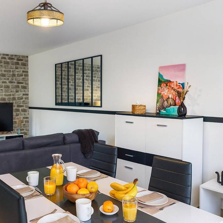 Gîte pour 2 personnes, avec jardin ainsi que balcon et vue dans Lac de Maine - 2