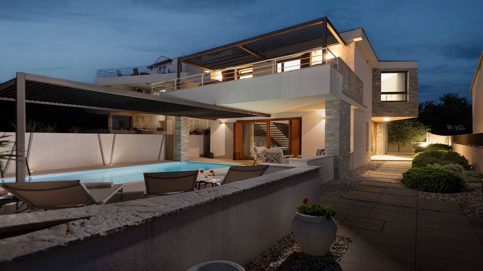 Beautiful luxurious poolside villa in Nin in Nin, Zadar
