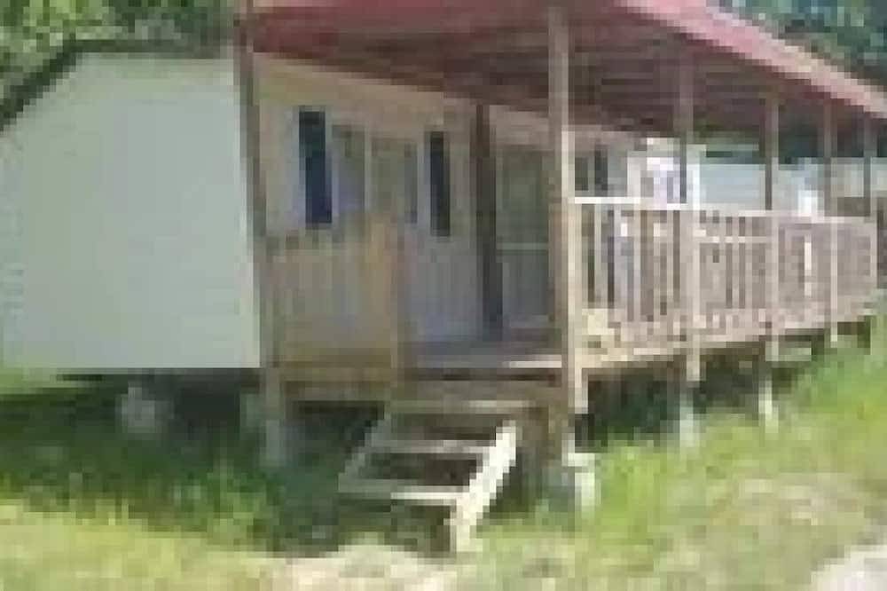 Camping 3 étoiles - Piscine  - ccbgbia in Lavelanet, Ariège