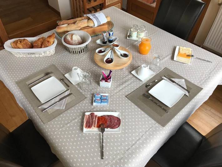 Location de vacances pour 6 personnes, avec jacuzzi et sauna ainsi que piscine et jardin, animaux acceptés à Cénac-et-Saint-Julien - 2