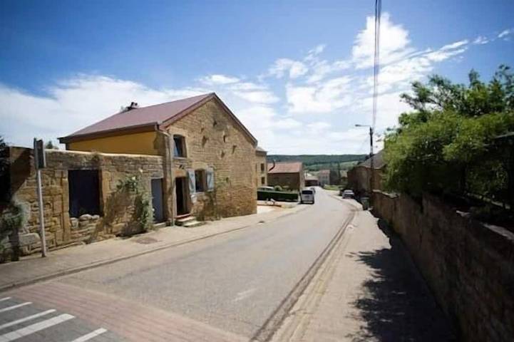 Gîte pour 10 personnes, avec Terrasse et Jardin