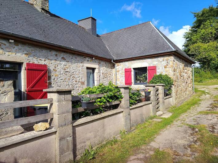 Chambre d’hôte pour 2 personnes, avec Terrasse et Jacuzzi ainsi que Jardin et Vue