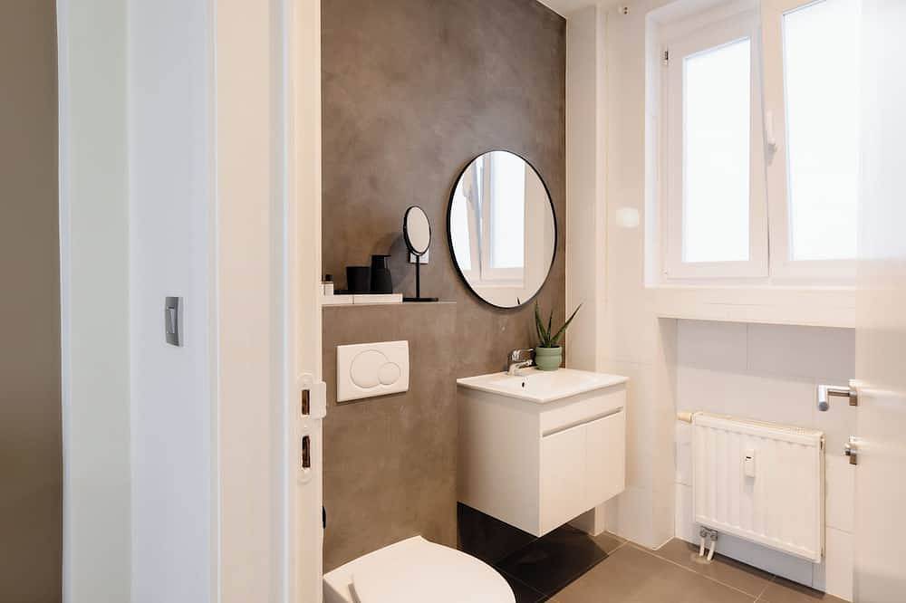 Appartement entier, Charmant Studio | Centre-ville | 2min de Métro | 401 in Bruxelles, Région de Bruxelles