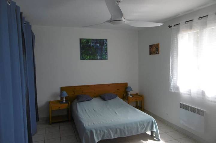 Location de vacances pour 6 personnes, avec terrasse et jardin à Labeaume - 4