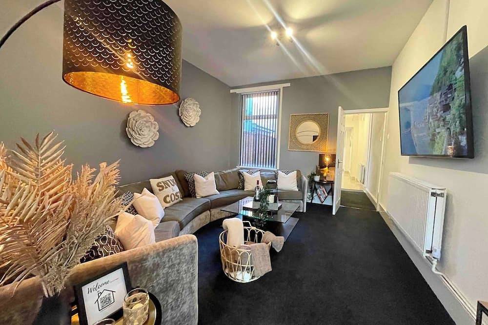 Urban 3 Bedroom Home in Kings Heath-Great Location in Birmingham, Birmingham Area