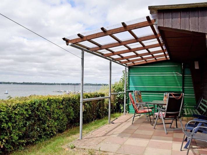 Ferienwohnung für 3 Personen, mit Terrasse und Seeblick sowie Garten - 1