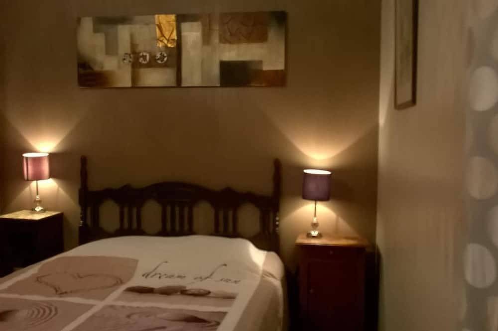 Gite mit Pool in der Dordogne in einer sehr schönen Ferienhaus von 10 in Thénac, Périgord Pourpre