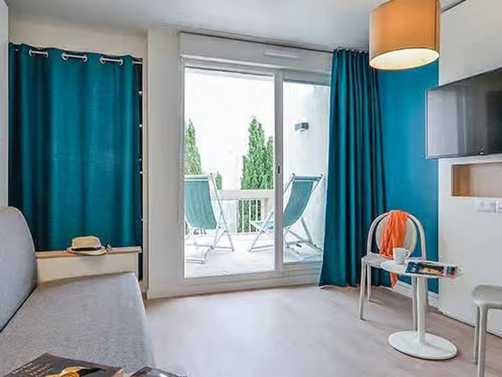 Camping für 4 Personen, mit Balkon und Kinderpool sowie Sauna in Le Grau-du-Roi - 4