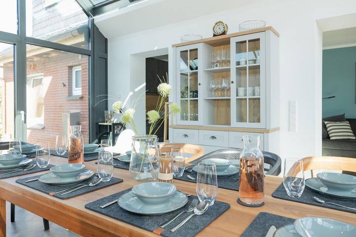 Ferienhaus für 9 Personen, mit Terrasse und Garten in Emden - 2