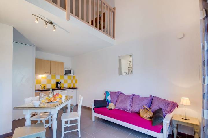 Gîte pour 4 personnes, avec sauna et piscine à Colombiers - 2