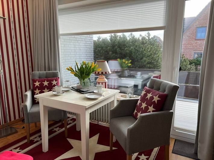 Ganze Wohnung, Klein aber fein  nur 400 Meter zum Strand  mit Balkon in Westerland, Sylt (Gemeinde)
