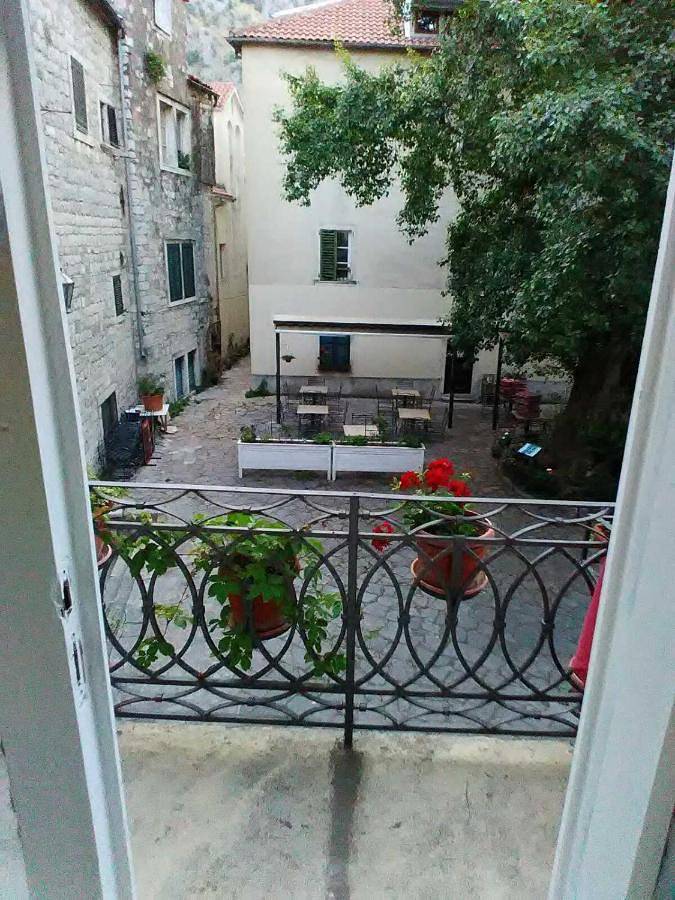 Maison d’hôte pour 3 personnes, avec balcon et vue à Kotor - 3