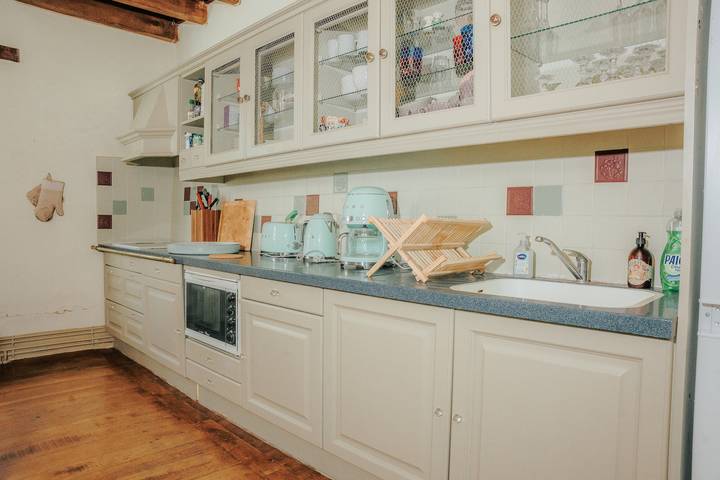 Location de vacances pour 6 personnes, avec terrasse et jardin à Saint-Léon-sur-Vézère - 4