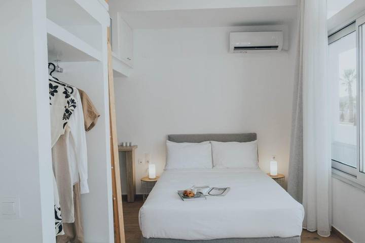 Appart’hôtel pour 4 personnes, avec Balcon et Terrasse ainsi que Jacuzzi et Jardin à Réthymnon