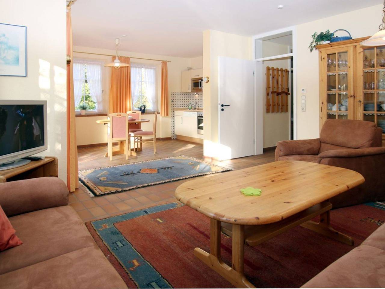 Ganze Ferienwohnung, Ginsterweg 1b, Whg. 1 - Ferienwohnung mit 2- Zimmern und Terrasse in Wyk auf Föhr (Stadt), Wyk auf Föhr