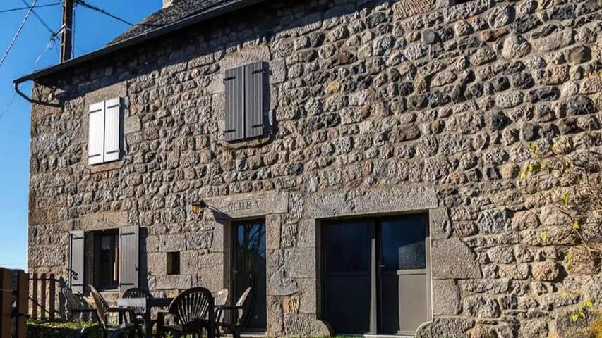 Gîte pour 8 personnes à Nasbinals - 2