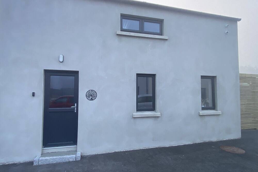 Brand new, purpose build outhouse in Newry in Newry, County Armagh