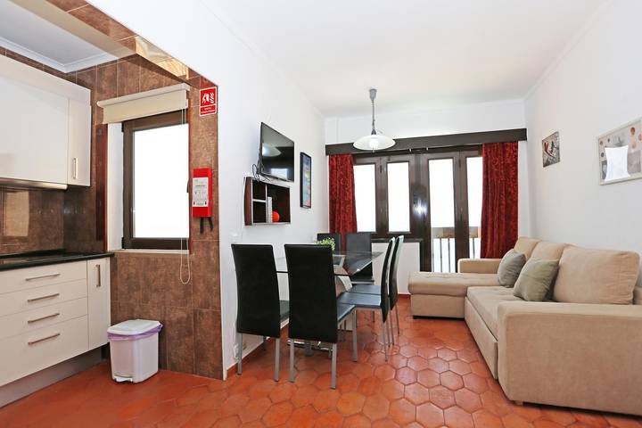 Ganze Wohnung, Ferienwohnung für 4 Personen mit Meerblick in Albufeira e Olhos de Água, Faro Distrikt
