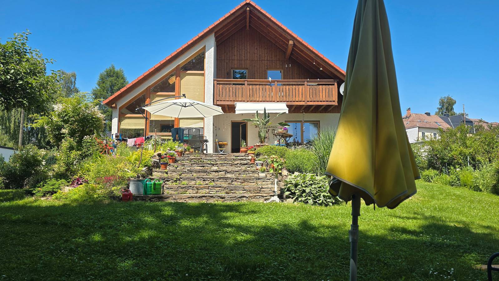 Ganze Wohnung, Ferienwohnung 'Haus Im Grünen' mit Privatem Garten, Balkon und Wi-Fi in Oederan, Chemnitz und Umgebung