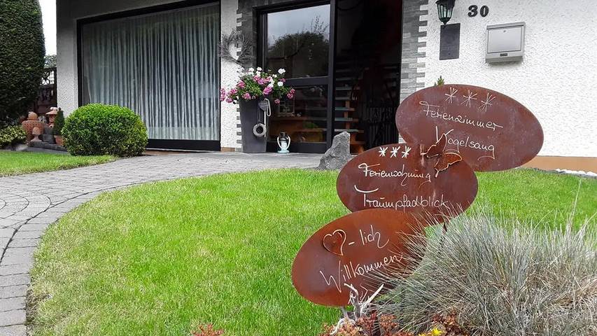 Ferienwohnung für 2 Personen, mit Garten in Rhens