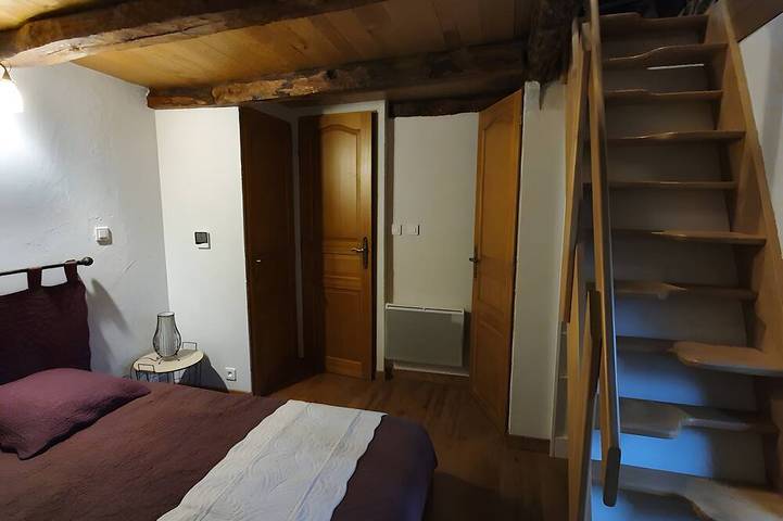 Gîte pour 3 personnes à Saint-Vincent-de-Salers - 3