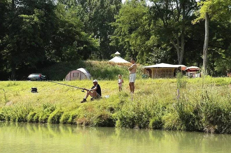 Tente meublée Cyrus 4 personnes in Mazères, Ariège
