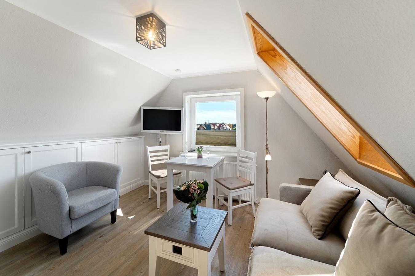 Ganze Wohnung, Ruhig gelegenes, helles Ein-Raum-Appartement in strandnaher Lage in Wenningstedt, Sylt