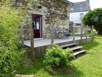 Gîte pour 4 personnes, avec jardin et vue à Scrignac