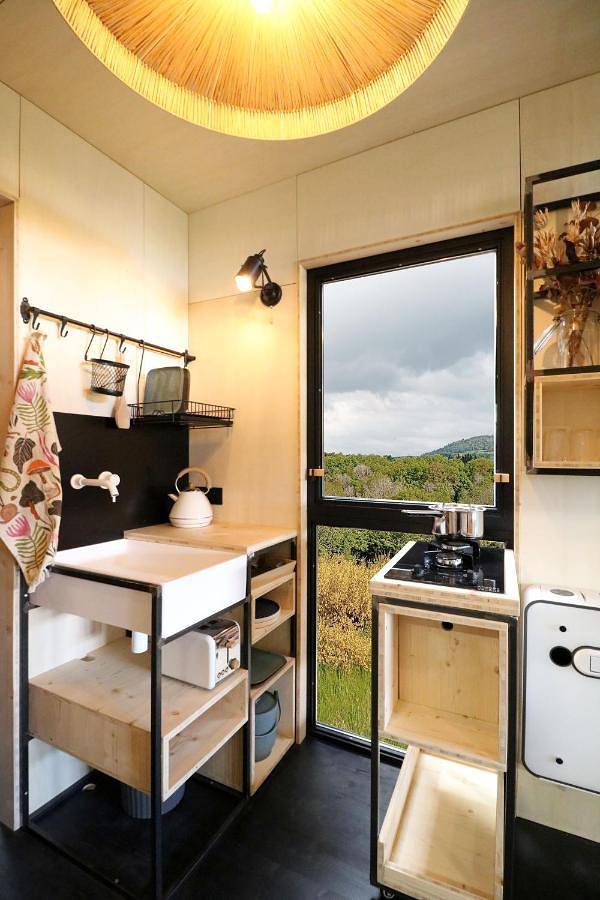 Gîte pour 3 personnes, avec terrasse et vue à Augerolles - 3