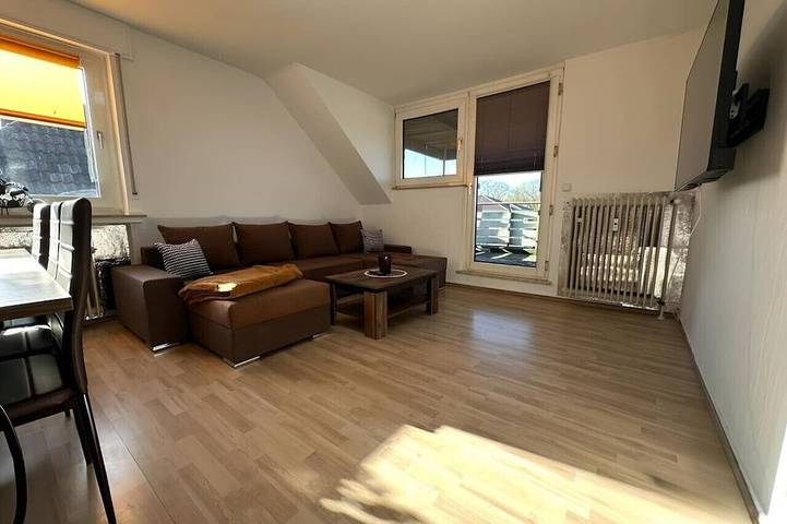 Ferienwohnung für 9 Personen, mit Balkon und Garten