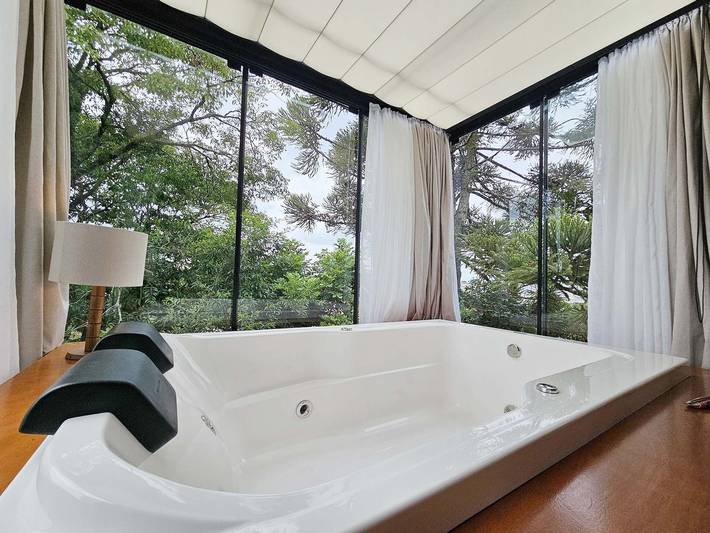 Monolocale per 2 persone, con idromassaggio e giardino nonché balcone - 1