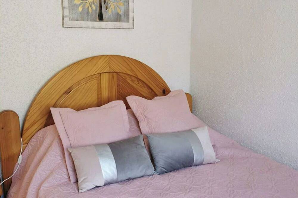 Apartamento entero, Spanish Mont-St-Michel. Two terraces with sea view. Two Tvs + Wifi in Peñíscola, Costa del Azahar