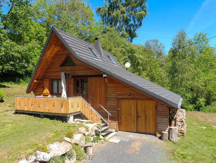 Chalet pour 2 personnes, avec terrasse ainsi que vue sur le lac et jardin dans Massif central - 2
