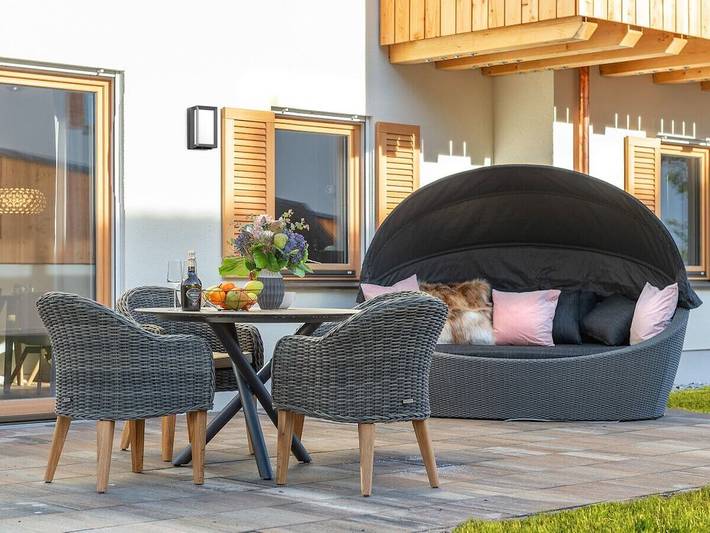 Reizende Ferienwohnung in Bad Wiessee mit Terrasse, Parkplatz und in der Nähe von Sehenswürdigkeiten in Bad Wiessee, Bayerische Alpen