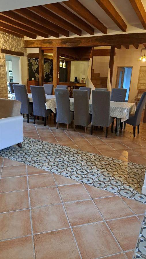 Location de vacances pour 14 personnes, avec jardin et jacuzzi à Mareuil-sur-Cher - 3