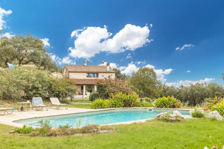 Casa rural para 6 personas, con Jardín en Cruilles