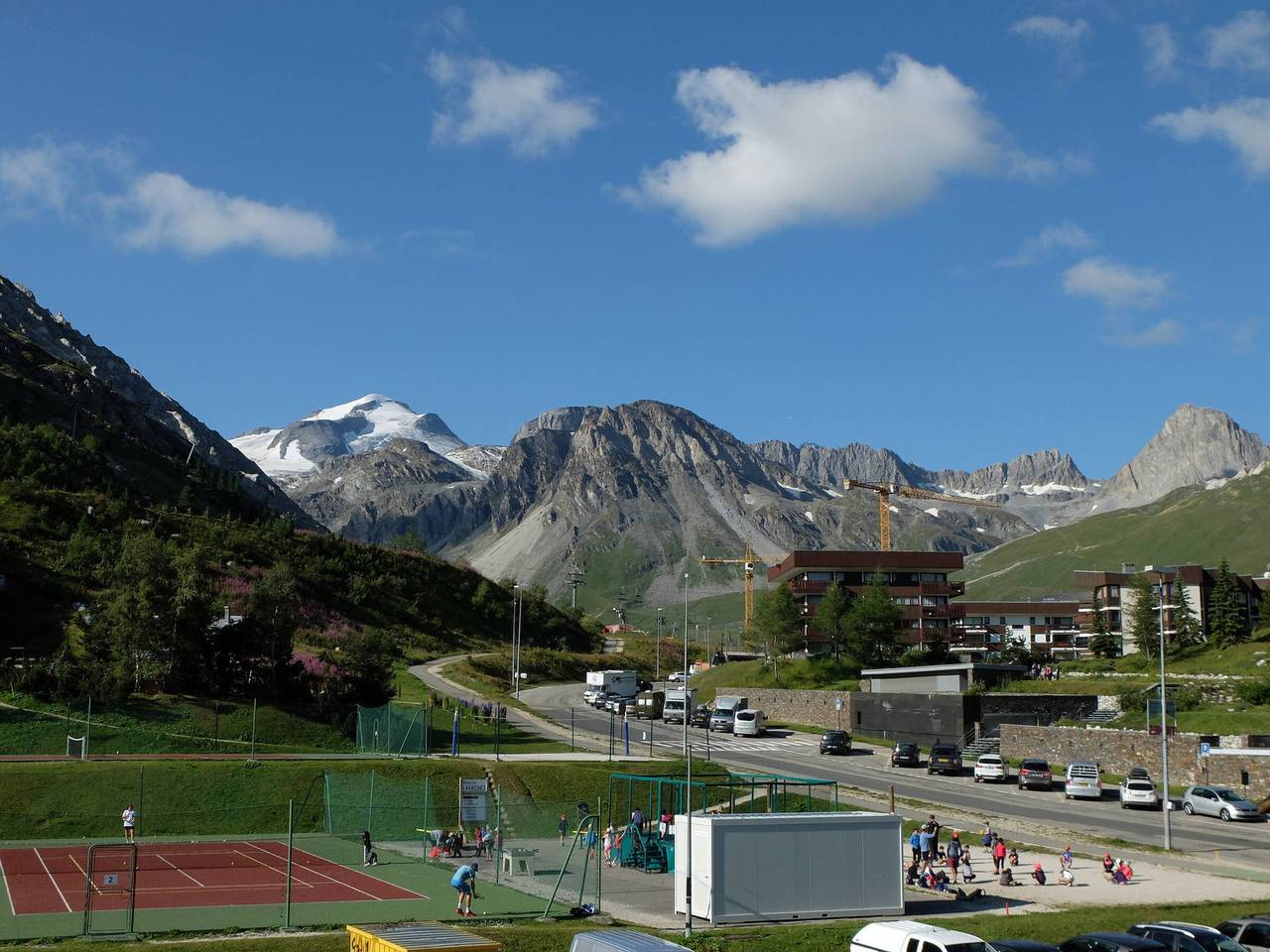 Appartamento intero, Renovated apartment near slopes with balcony in Tignes in Tignes, Parco Nazionale della Vanoise