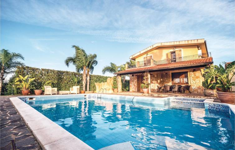 Wohnung mit Meerblick: Pool, Terrasse, Küche, AC. in Torre Colonna-Sperone, Altavilla Milicia