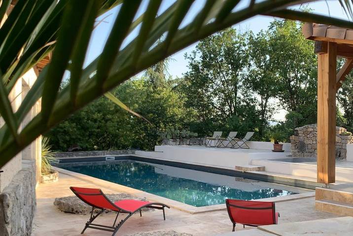 Gîte pour 2 personnes, avec vue et balcon ainsi que jardin et piscine à Saint-Alban-Auriolles - 3