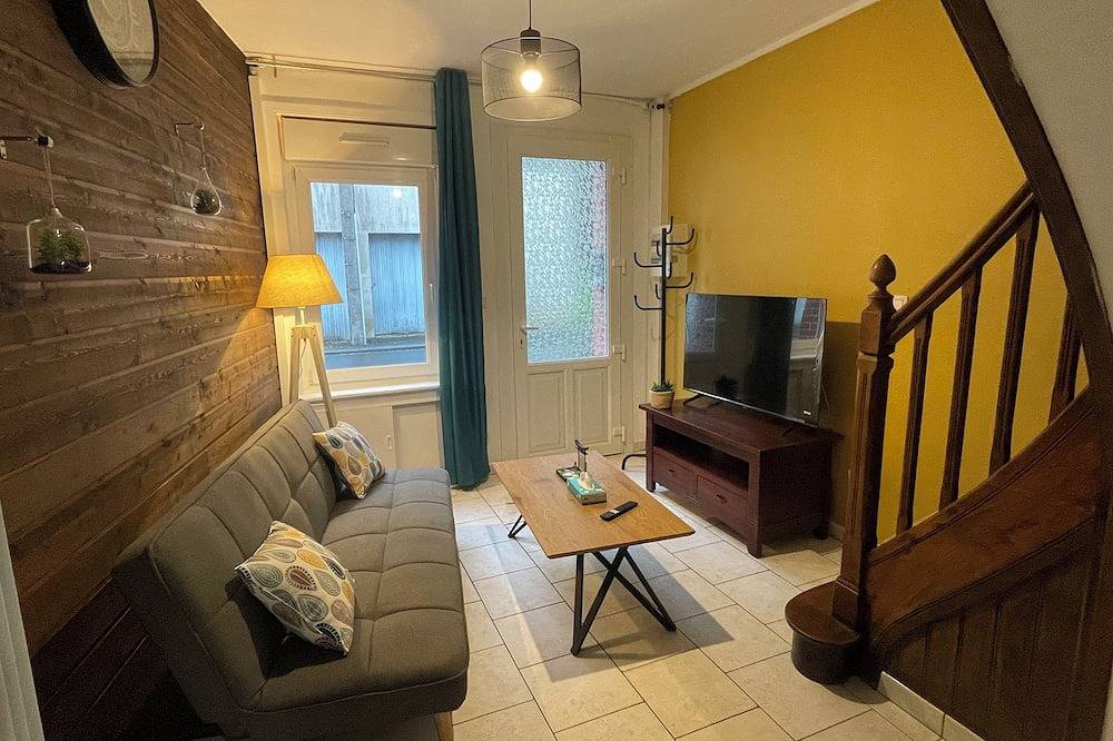Waterfront townhouse… in Vire Normandie, Vire und Umgebung